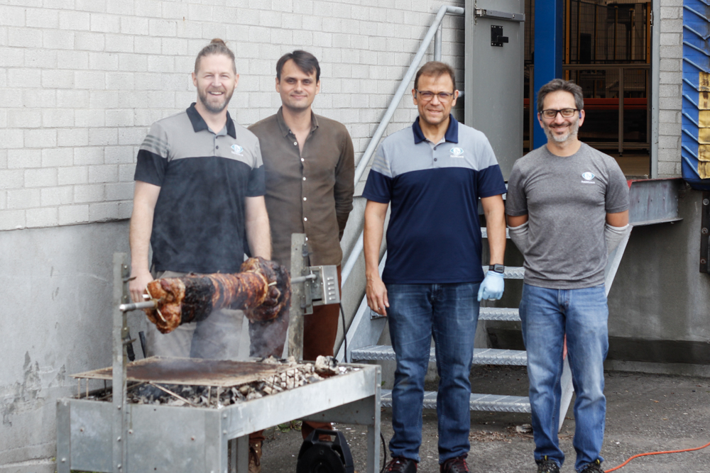 numove's chefs during a mechoui lunch