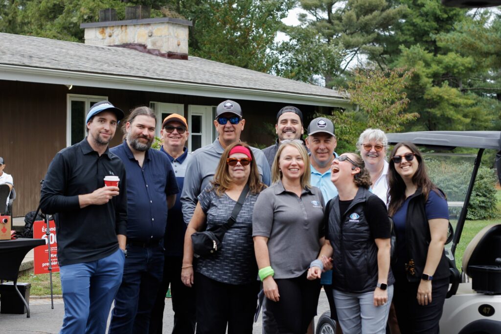 numove's team at the golf tournament organized by the Social Committee