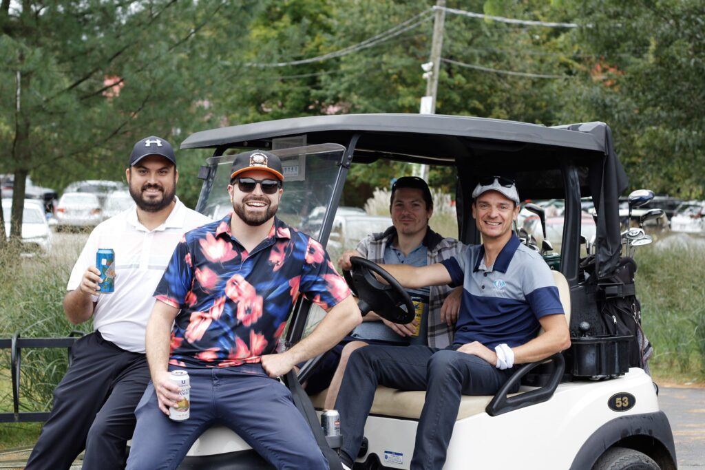 numove's team at the golf tournament organized by the Social Committee