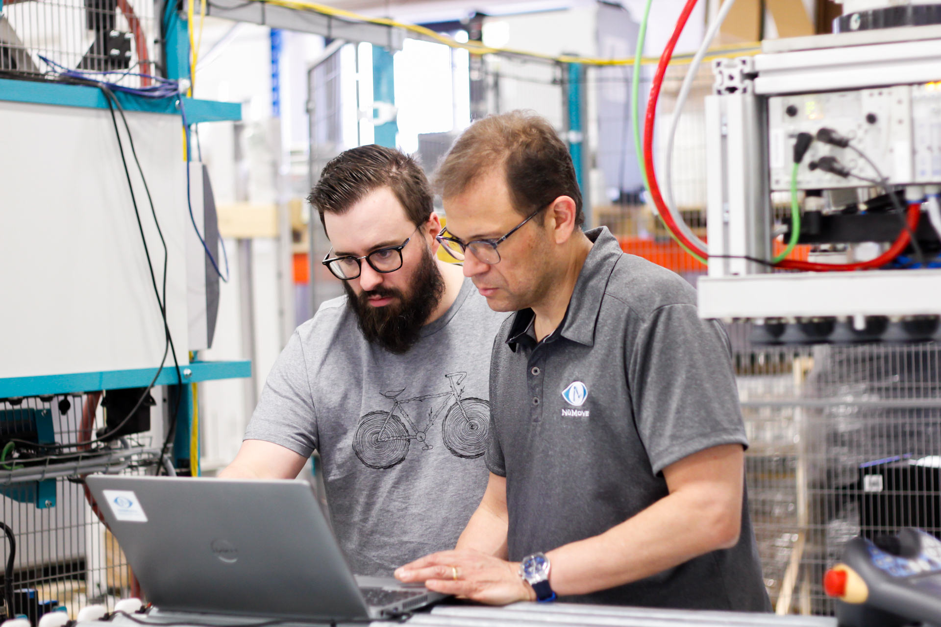 NūMove software experts