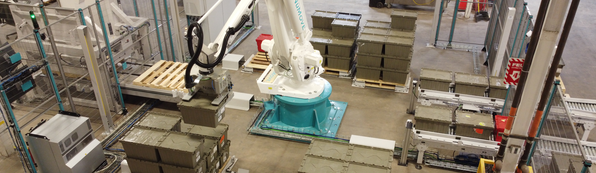 Project Highlight: Robotic Tote Palletizer Engineered for High-Speed & Safe Store Order Fulfillment